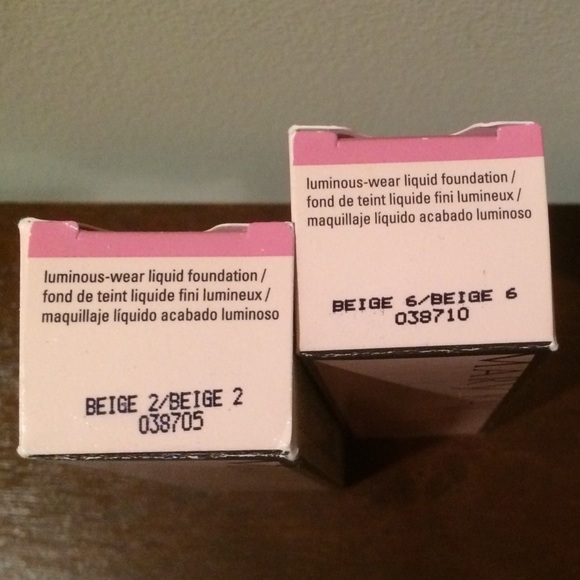 Luminous Liquid Foundation - Beige 2 - Picture 4 of 4